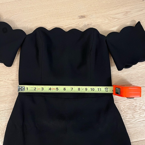 Black off the shoulder dress - Picture 2 of 3
